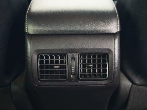 Used 2017 Toyota Camry XLE FWD image 35