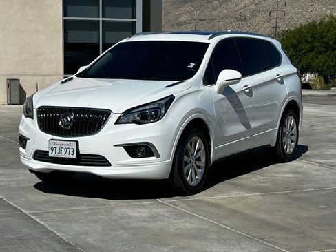 Used 2018 Buick Envision Essence image 3