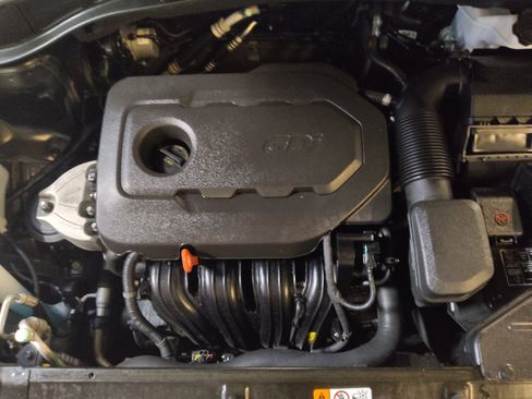 Used 2018 Hyundai Santa Fe Sport FWD image 30