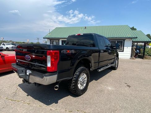 Used 2018 Ford F250 XLT AWD/4WD image 3