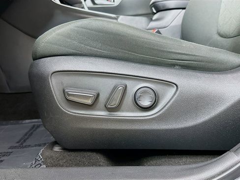 Used 2023 Toyota RAV4 XLE FWD image 22