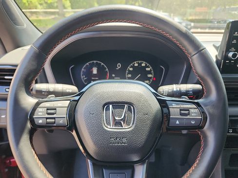 Used 2025 Honda Pilot TrailSport image 19
