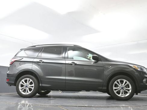 Used 2018 Ford Escape SE w/ SE Sync 3 Package FWD image 49