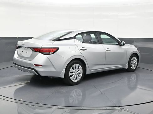 Used 2023 Nissan Sentra S FWD image 5