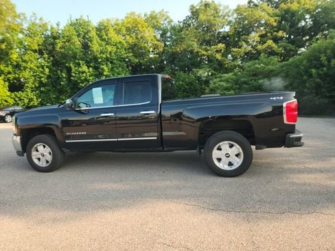 Used 2017 Chevrolet Silverado 1500 LT w/ All Star Edition AWD/4WD image 17