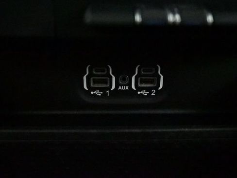 Used 2024 RAM 1500 Laramie AWD/4WD image 29