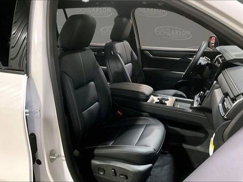 New 2026 GMC Acadia Elevation w/ Black Edition AWD/4WD image 12