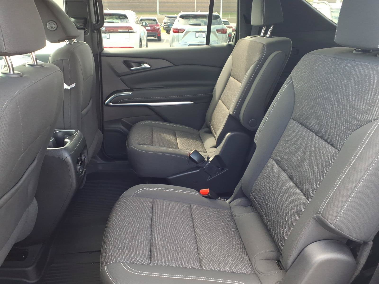 Used 2024 Chevrolet Traverse LT w/ LPO, Floor Liner Package FWD image 23