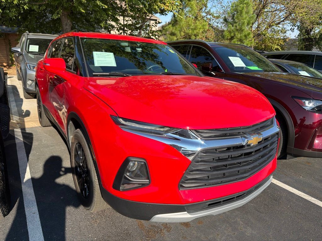 Used 2020 Chevrolet Blazer LT FWD image 2