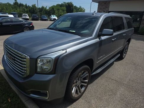 Used 2019 GMC Yukon XL SLT w/ Premium Edition AWD/4WD image 1