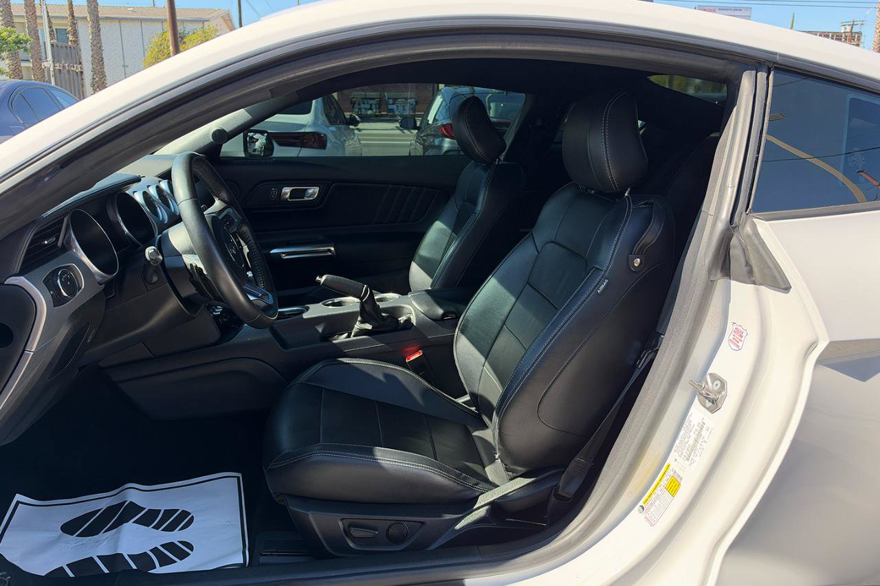 Used 2021 Ford Mustang Premium RWD image 17