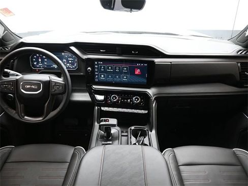 Used 2025 GMC Sierra 1500 AT4X image 12