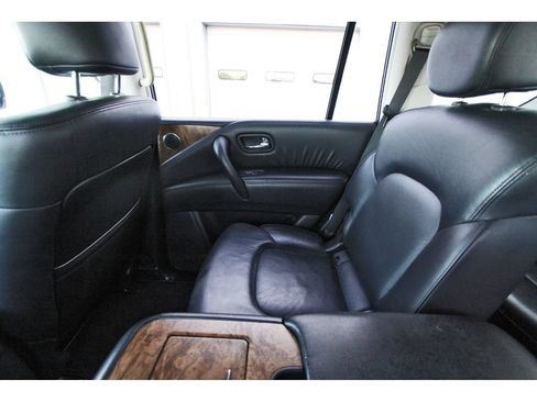 Used 2021 Nissan Armada SL w/ Captain's Chairs Package RWD image 13