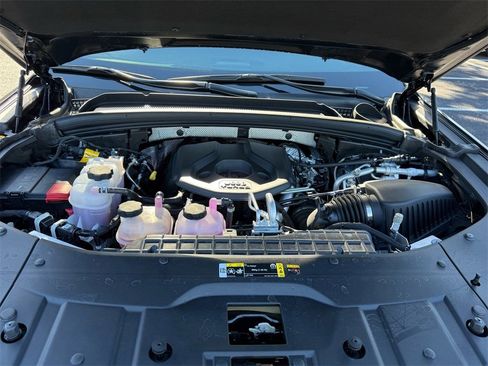 Used 2024 Jeep Grand Cherokee Limited 4xe w/ Luxury Tech Group II image 26