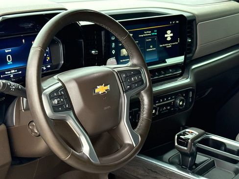 Used 2024 Chevrolet Silverado 1500 LTZ w/ Z71 Off-Road Package AWD/4WD image 17