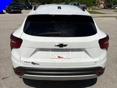 New 2026 Chevrolet Trax LT w/ Driver Confidence Package FWD image 4