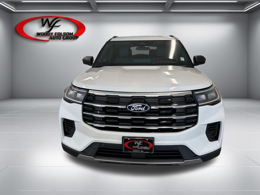New 2027 Ford Explorer Active RWD image 2