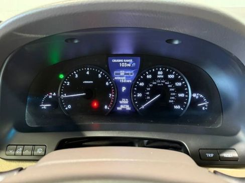 Used 2014 Lexus LS 460 w/ Comfort Package RWD image 18