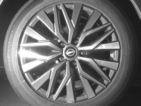 Used 2025 Nissan Altima 2.5 SV image 15