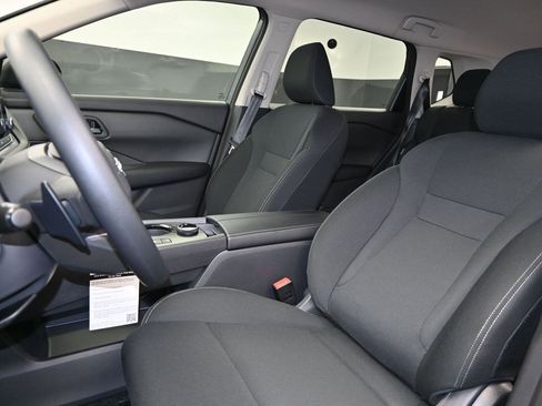 Used 2026 Nissan Rogue S image 14