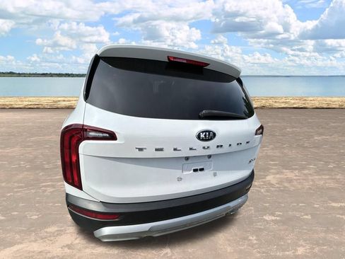 Used 2020 Kia Telluride S FWD image 8