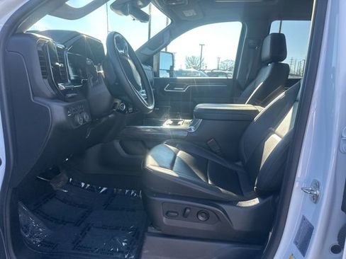 Certified 2025 Chevrolet Silverado 2500 LTZ w/ LTZ Premium Package image 16