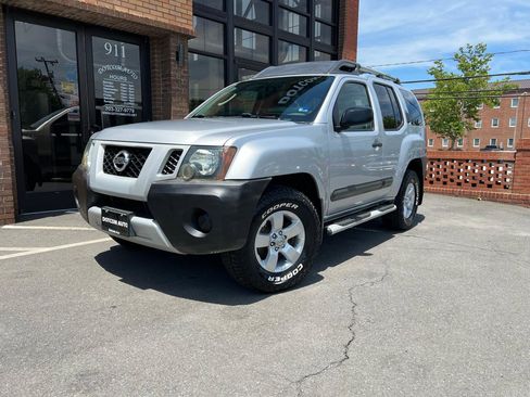 Used 2011 Nissan Xterra S AWD/4WD image 2