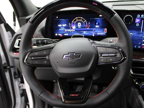 Used 2024 Chevrolet Traverse RS w/ LPO, Floor Liner Package image 9