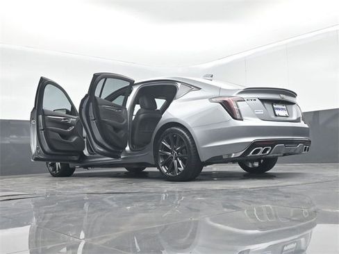 Used 2025 Cadillac CT5 V image 72