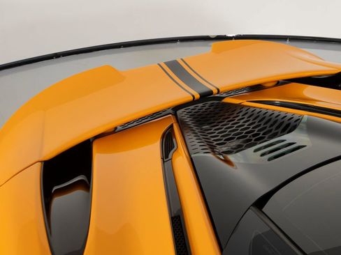 Used 2025 McLaren 750S RWD image 42