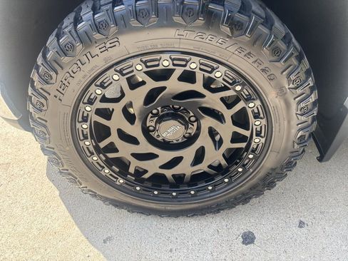 Used 2022 Chevrolet Silverado 1500 LTZ image 28