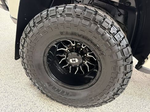 Used 2024 RAM 3500 Laramie w/ Night Edition AWD/4WD image 46