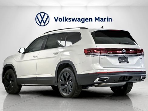 New 2026 Volkswagen Atlas SE image 3