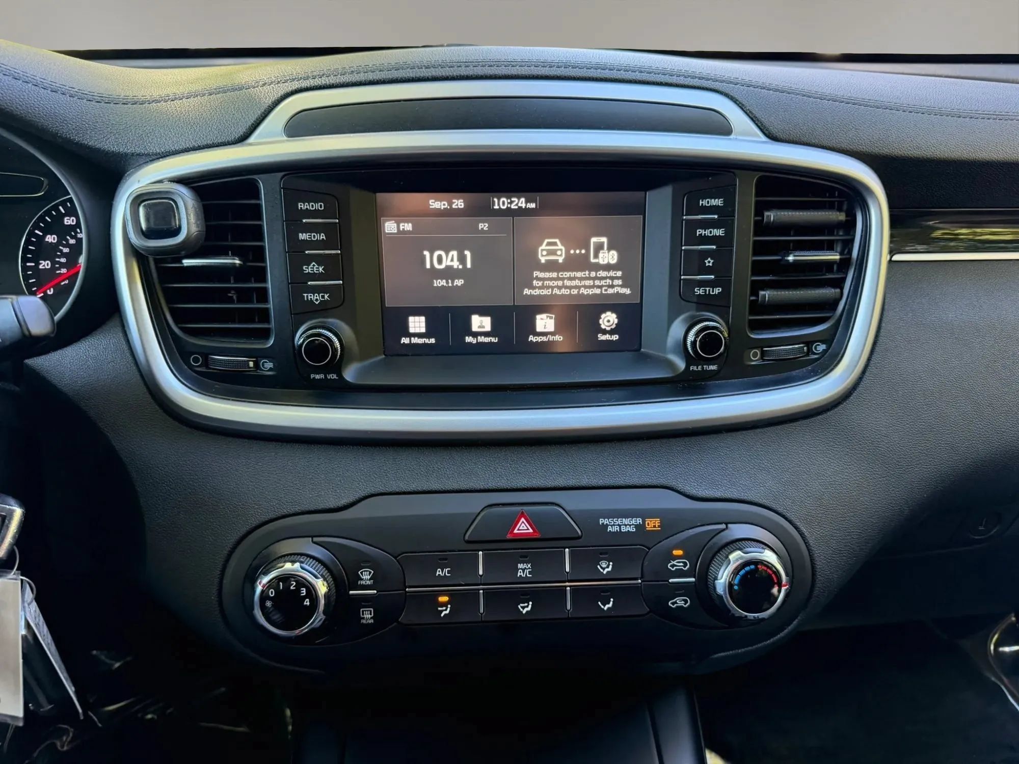 Used 2020 Kia Sorento FWD V6 image 22