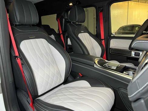 New 2025 Mercedes-Benz G 63 AMG 4MATIC image 13