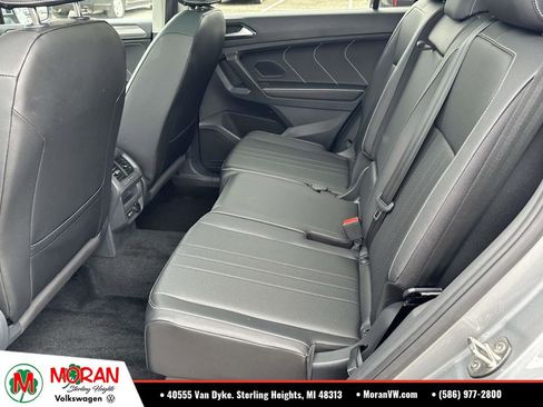 Certified 2023 Volkswagen Tiguan SE w/ Panoramic Sunroof Package AWD/4WD image 13