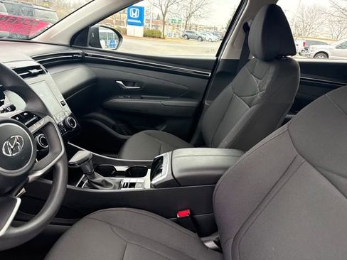 Certified 2023 Hyundai Tucson SE image 13