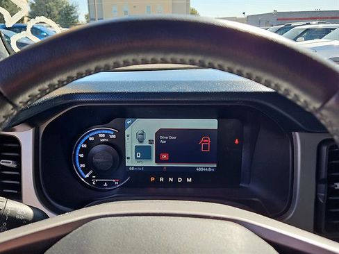 Used 2023 Ford Bronco Outer Banks image 14