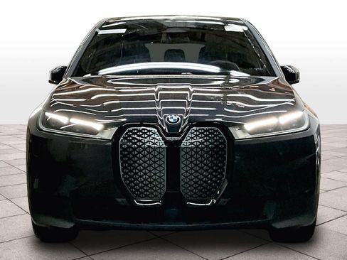 Used 2024 BMW iX xDrive50 w/ Convenience Package AWD/4WD image 3