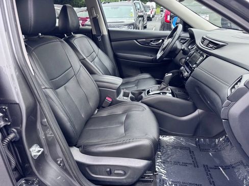 Used 2019 Nissan Rogue SL AWD/4WD image 24
