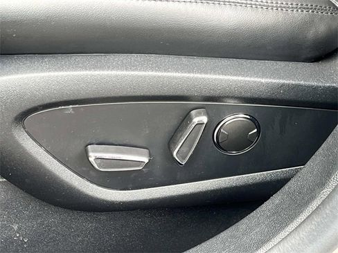 Used 2021 Lincoln Nautilus AWD w/ Equipment Group 101A image 23