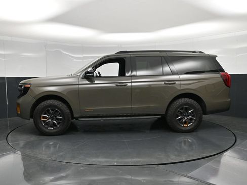 Used 2025 Ford Expedition Tremor AWD/4WD image 6