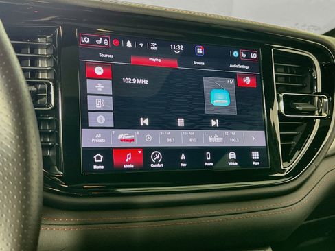 Used 2023 Dodge Durango R/T AWD/4WD image 15