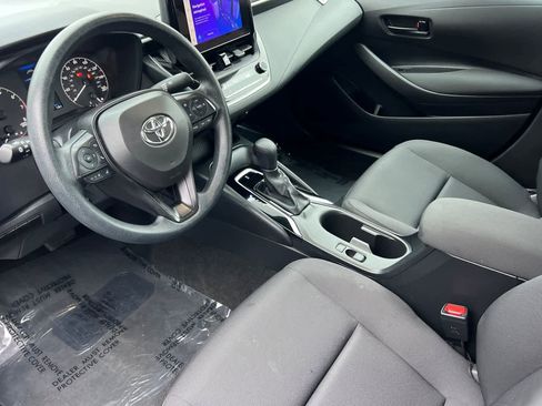Used 2024 Toyota Corolla LE image 11