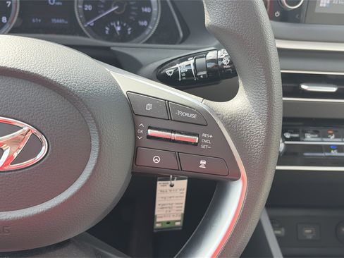 Used 2023 Hyundai Sonata SE FWD image 19