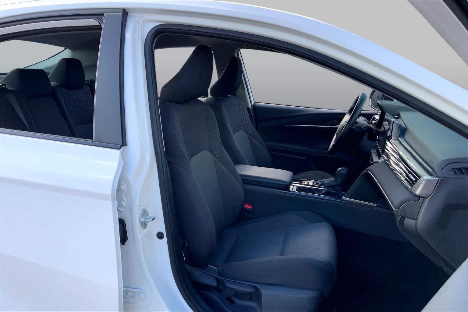 Used 2025 Toyota Camry LE FWD image 9