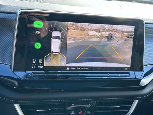 Used 2025 Volkswagen Atlas Cross Sport SEL Premium R-Line image 14