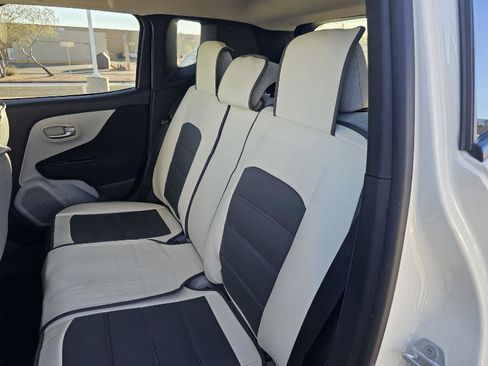 Used 2019 Jeep Renegade Latitude w/ Safety & Security Group II image 13