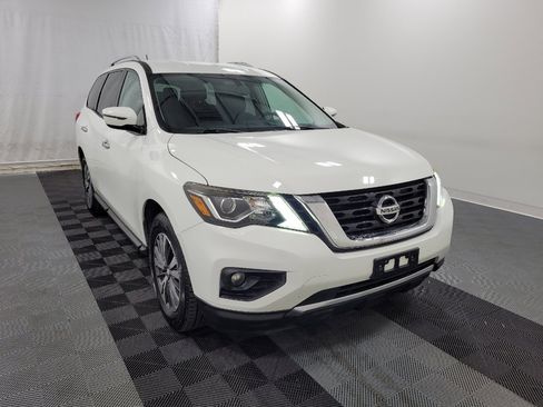 Used 2017 Nissan Pathfinder SV AWD/4WD image 13