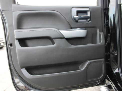 Used 2018 Chevrolet Silverado 1500 LT w/ All Star Edition image 33